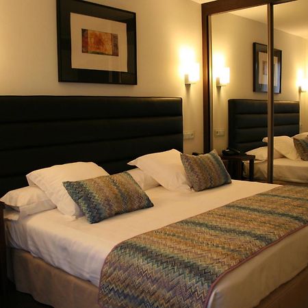 Hotel Villa Rosario Ii, Edificio Moderno 리바데세야 외부 사진