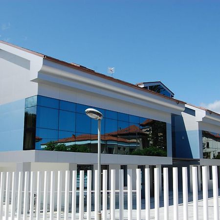 Hotel Villa Rosario Ii, Edificio Moderno 리바데세야 외부 사진